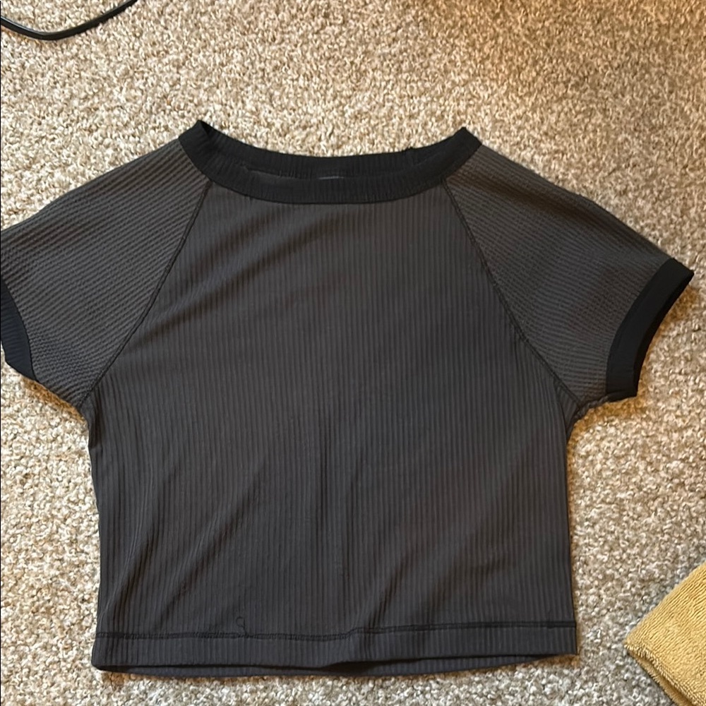 Wild Fable Gray Raglan Short Sleeve Crop Tee